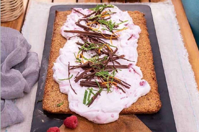 Almond Cookie Tart with Raspberry Fool 